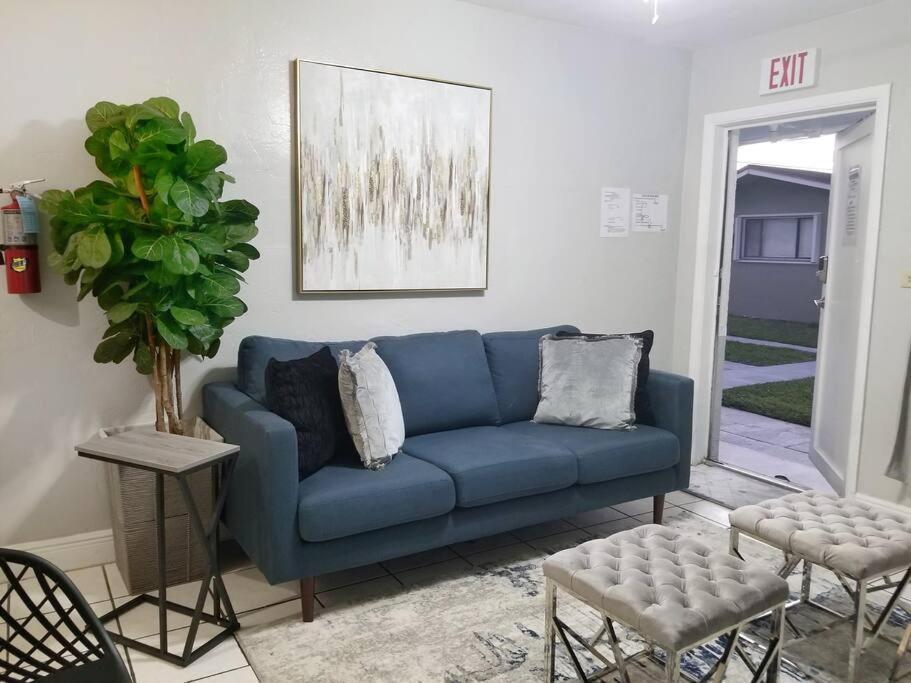 Ultra Glam Apartment 5 Miles From Hard Rock Casino Голливуд Экстерьер фото